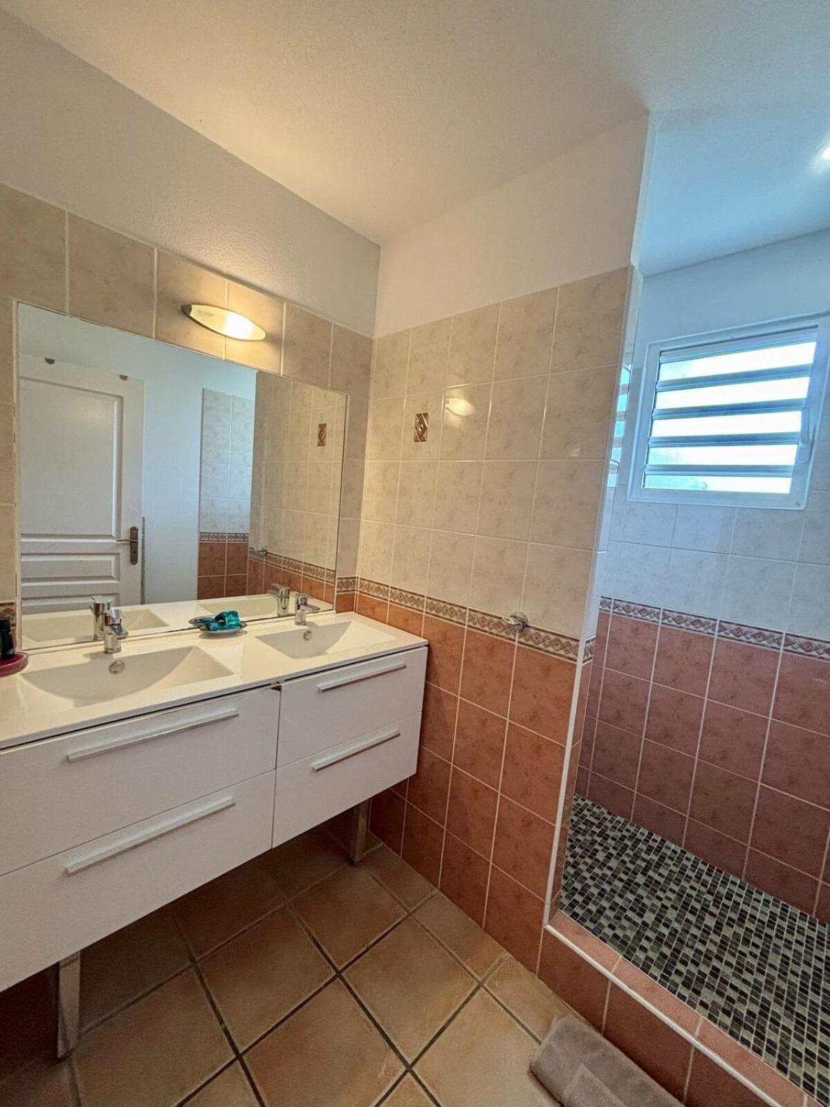 Villa Magellan, Walkable Orient Bay Beach, Private Pool Экстерьер фото
